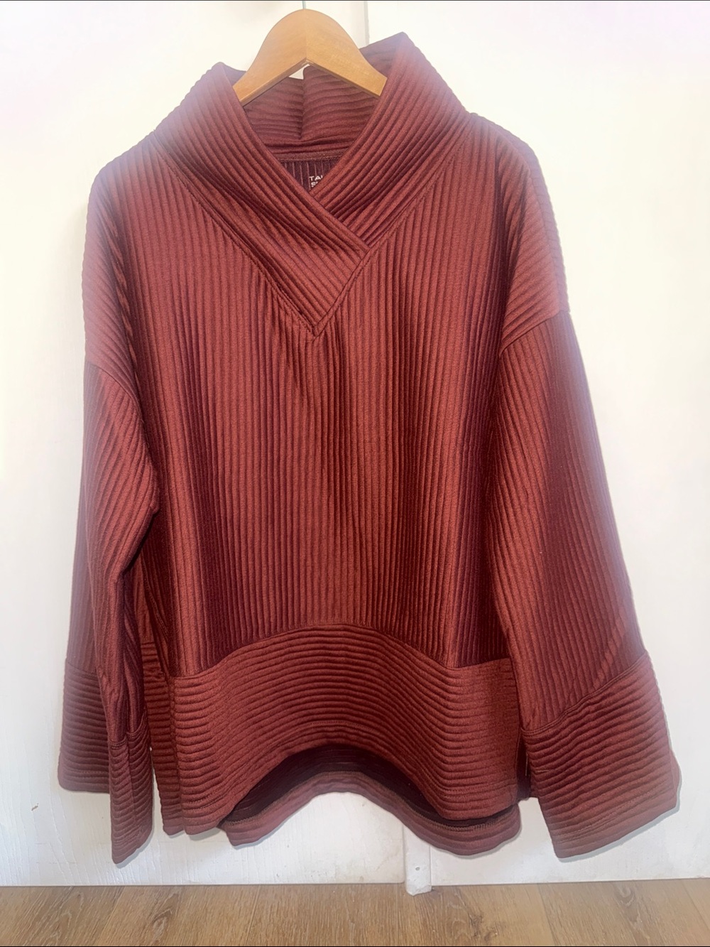 Tahari Sport ribbed shawl collar pullover Size 2X